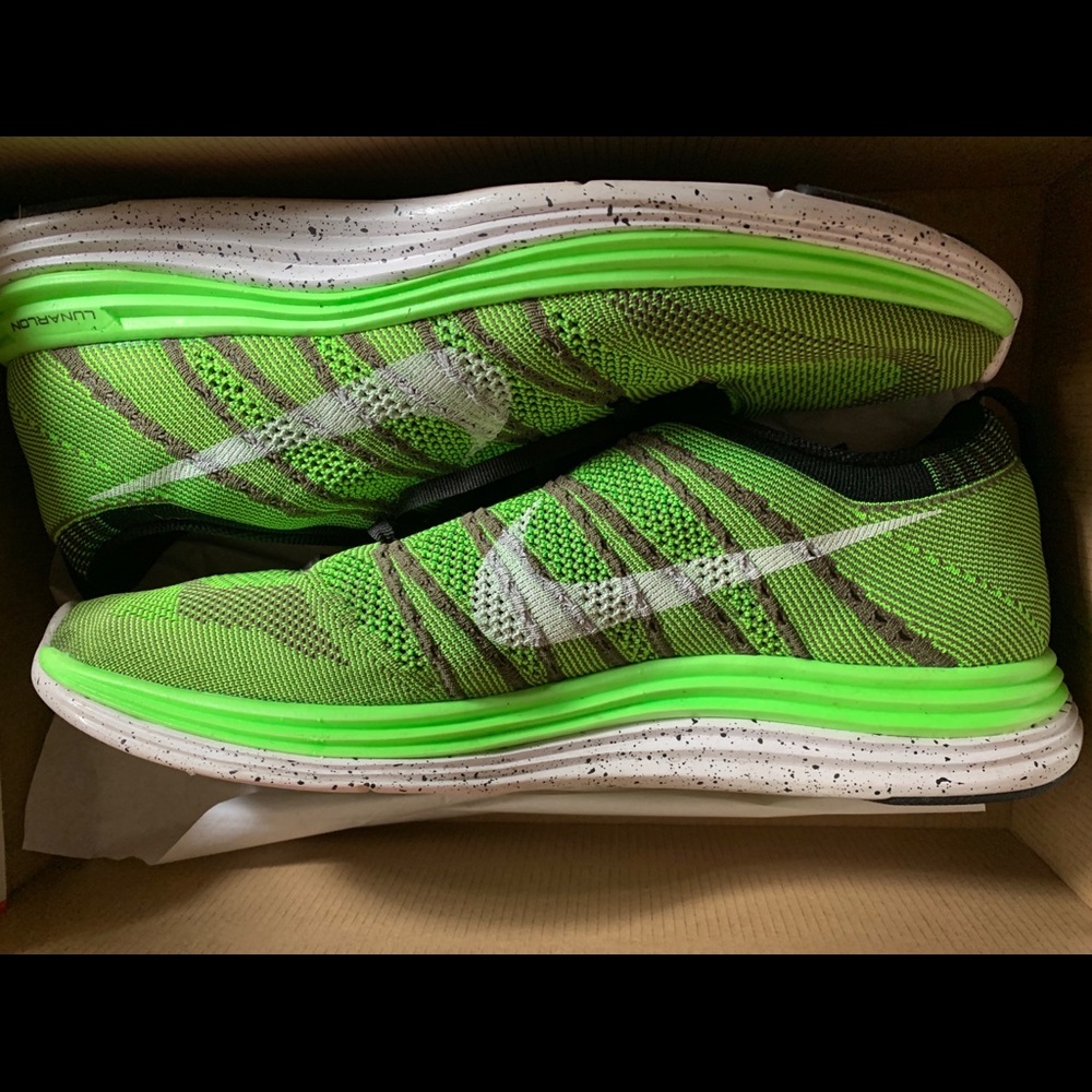 Nike flyknit 1 plus